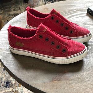 Blowfish slip on tennis shoes